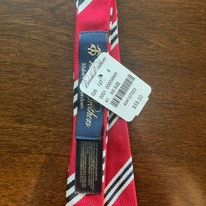 Brand New Brooks Brothers Bow Tie